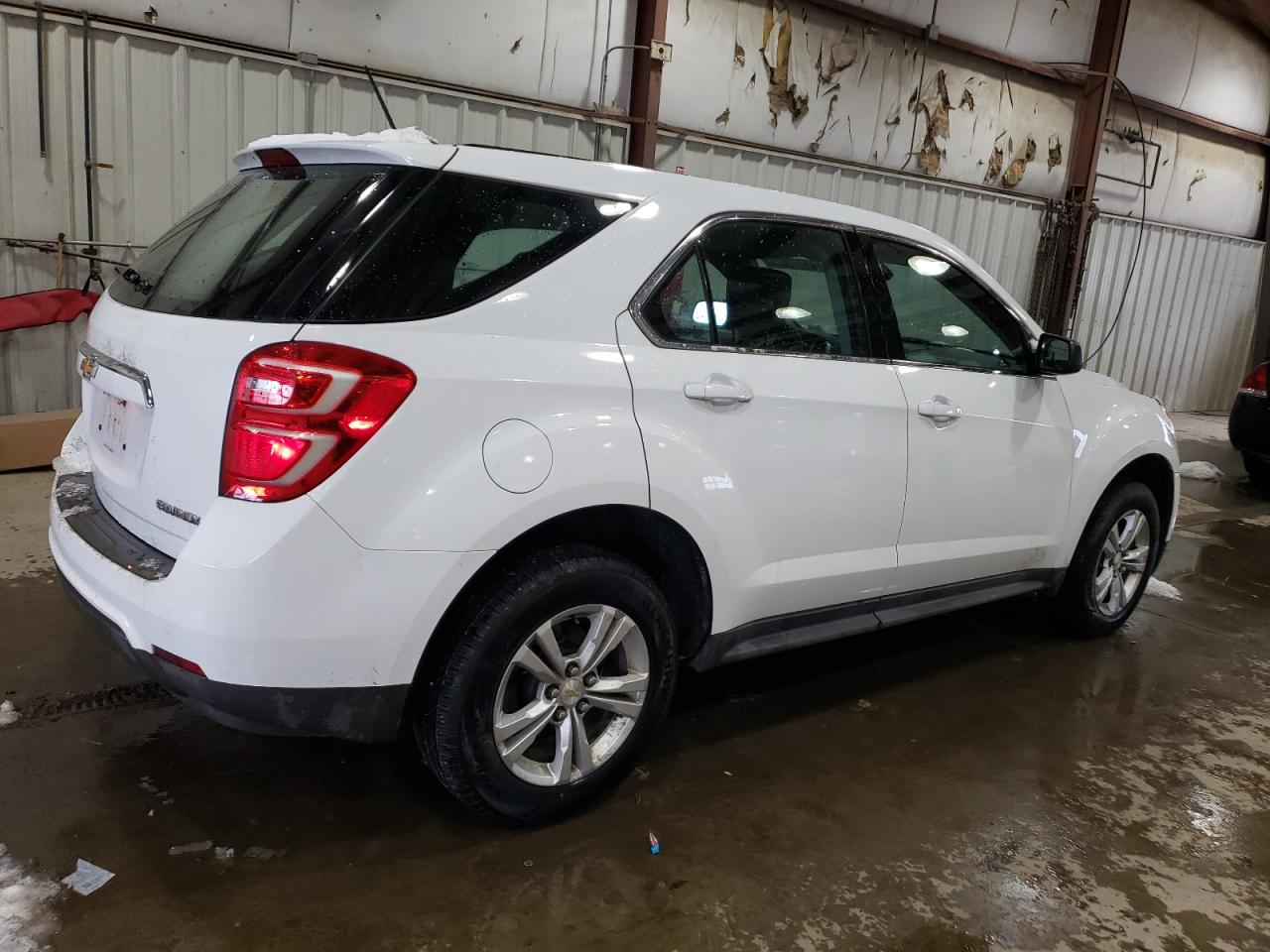 2016 Chevrolet Equinox - Image 3