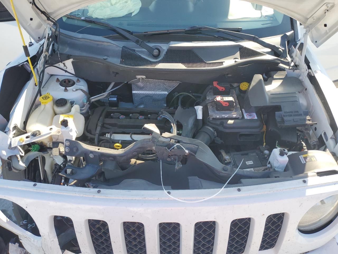 2016 Jeep Liberty (Patriot) - Image 12