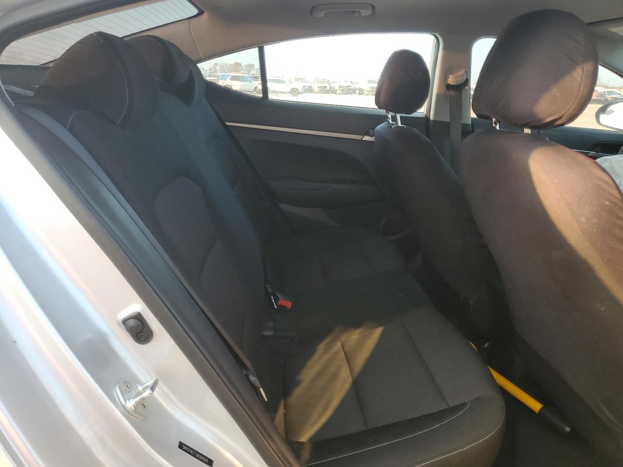 2018 Hyundai Elantra - Image 10