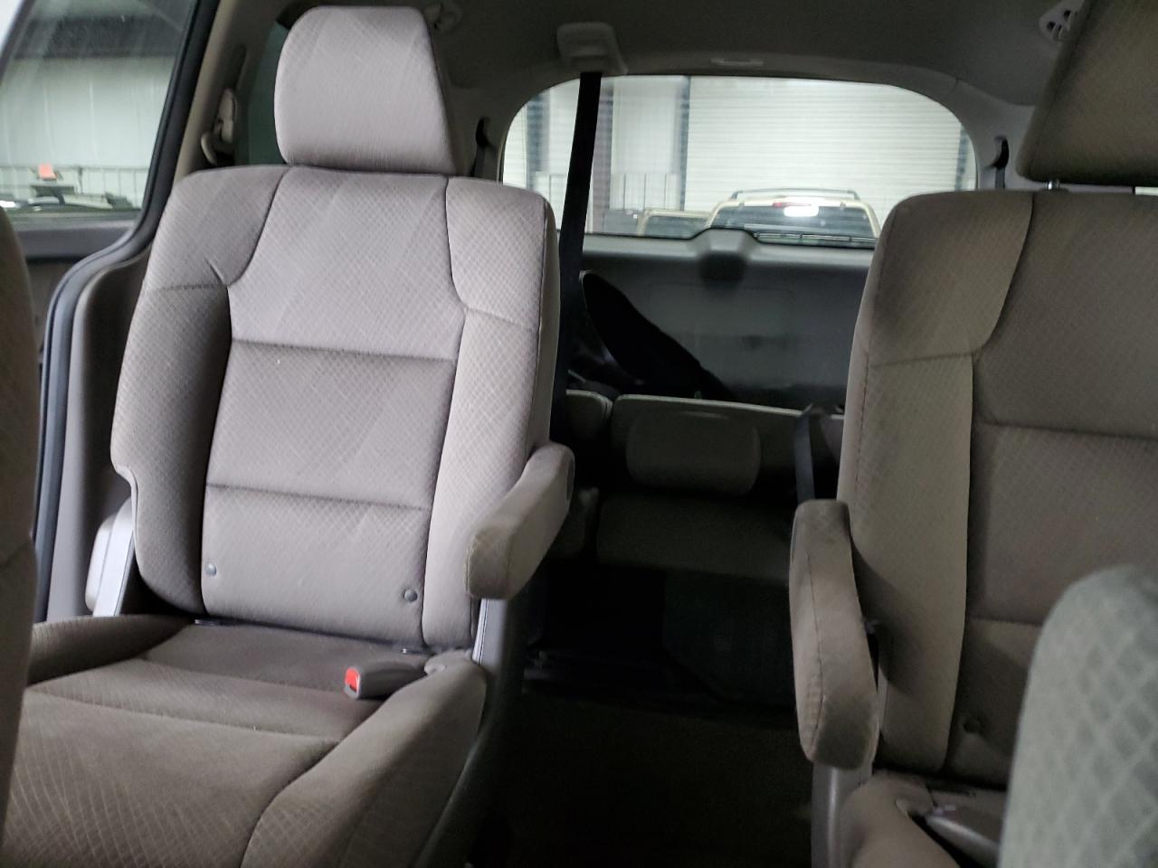 2014 Honda Odyssey - Image 10