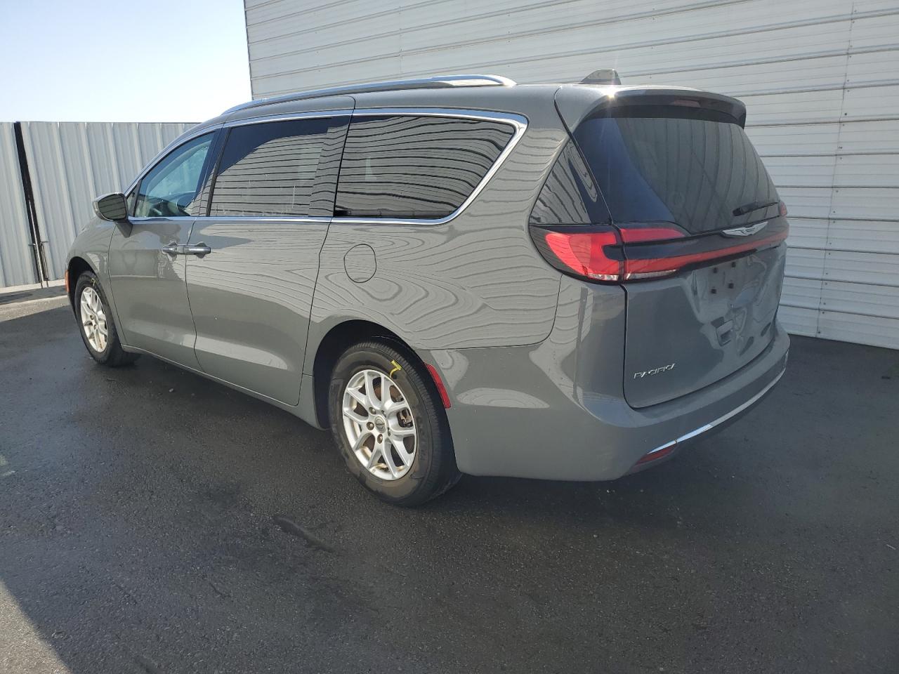 2021 Chrysler Pacifica - Image 2
