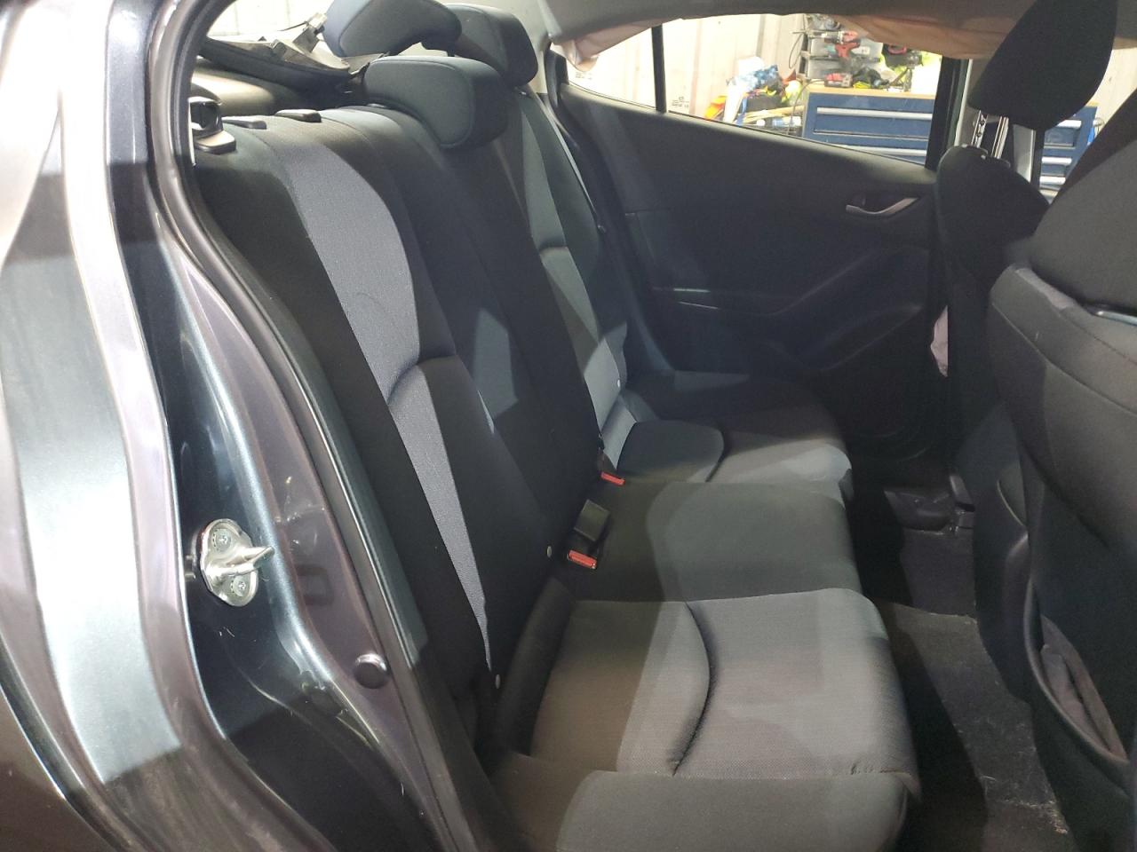2015 Mazda 3 - Image 10