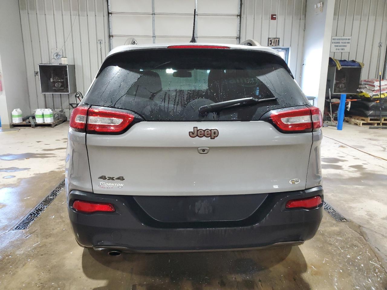 2016 Jeep Grand Cherokee - Image 6
