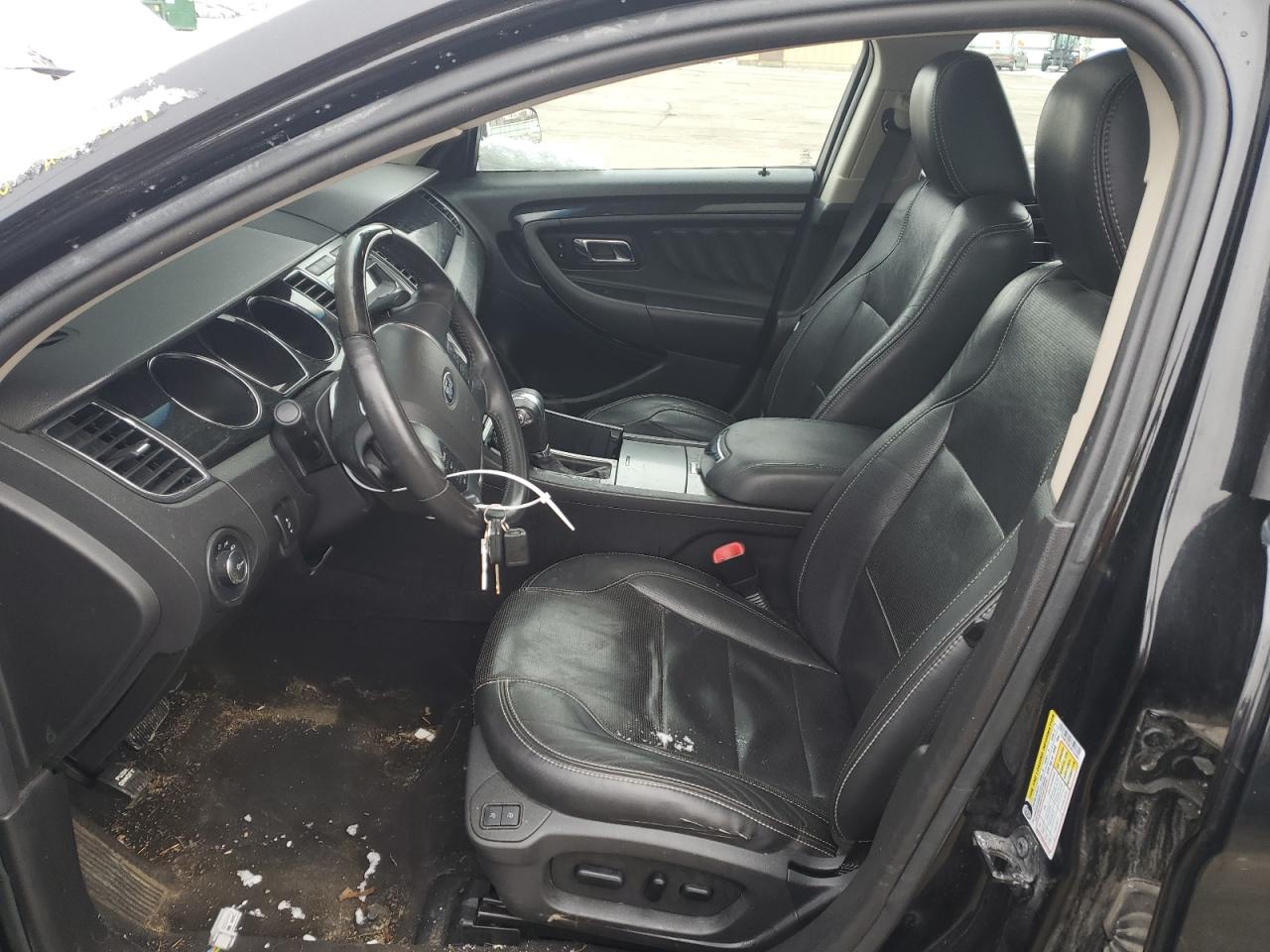 2010 Ford Taurus - Image 7