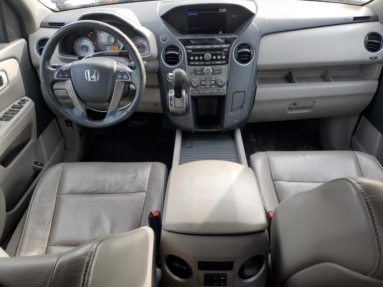 2015 Honda Pilot - Image 8