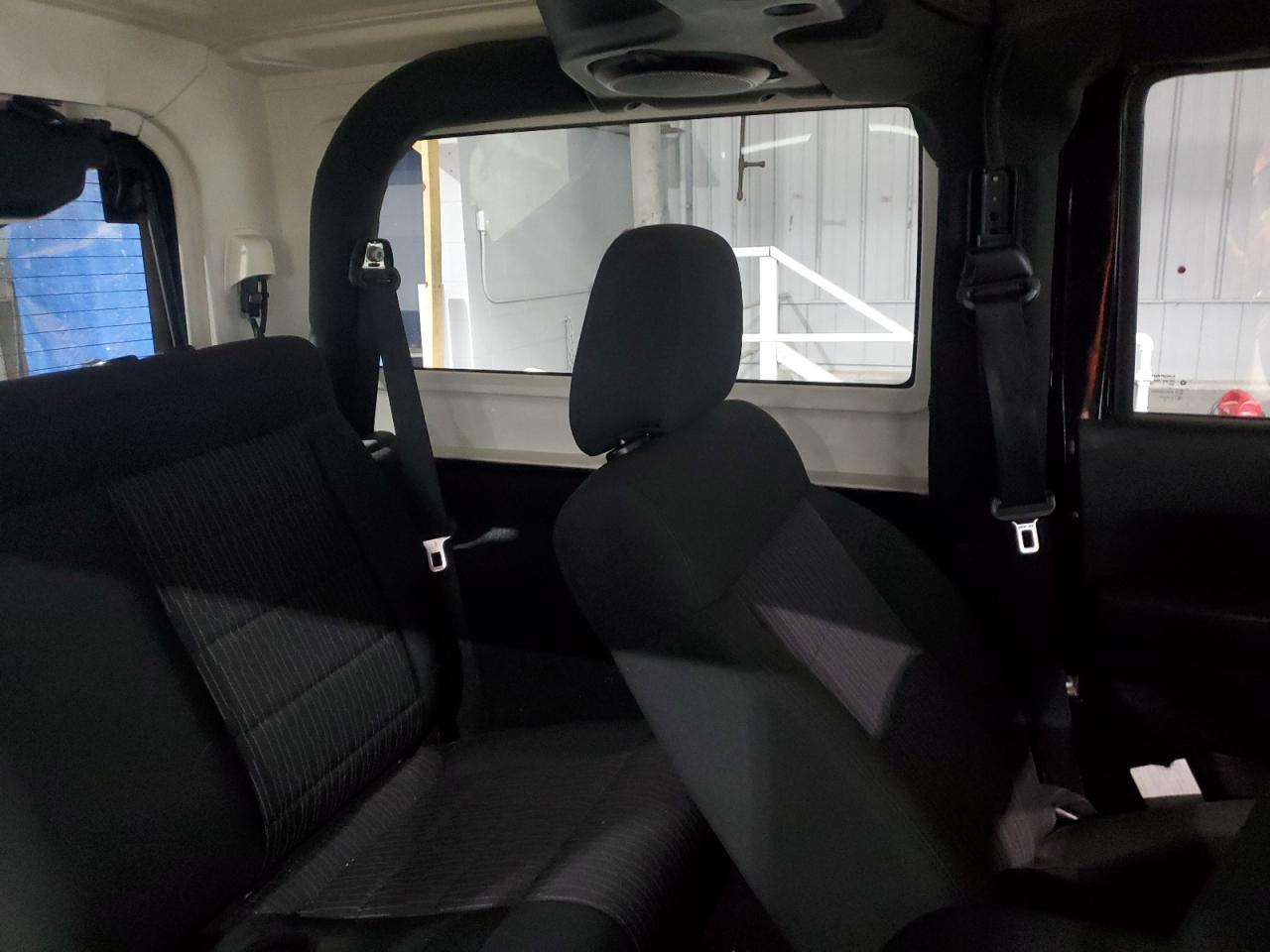 2011 Jeep Wrangler - Image 10