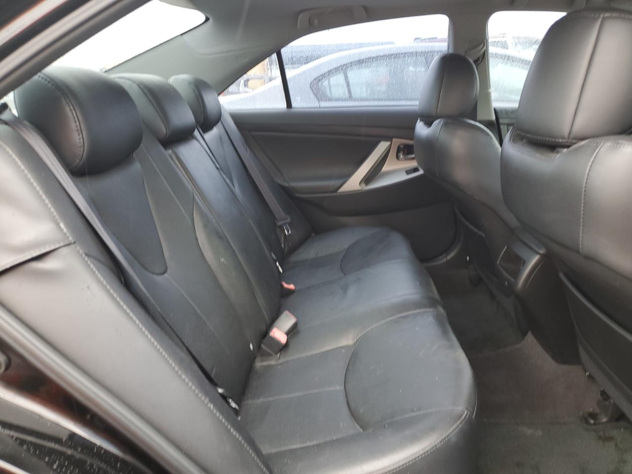 2009 Toyota Camry - Image 10