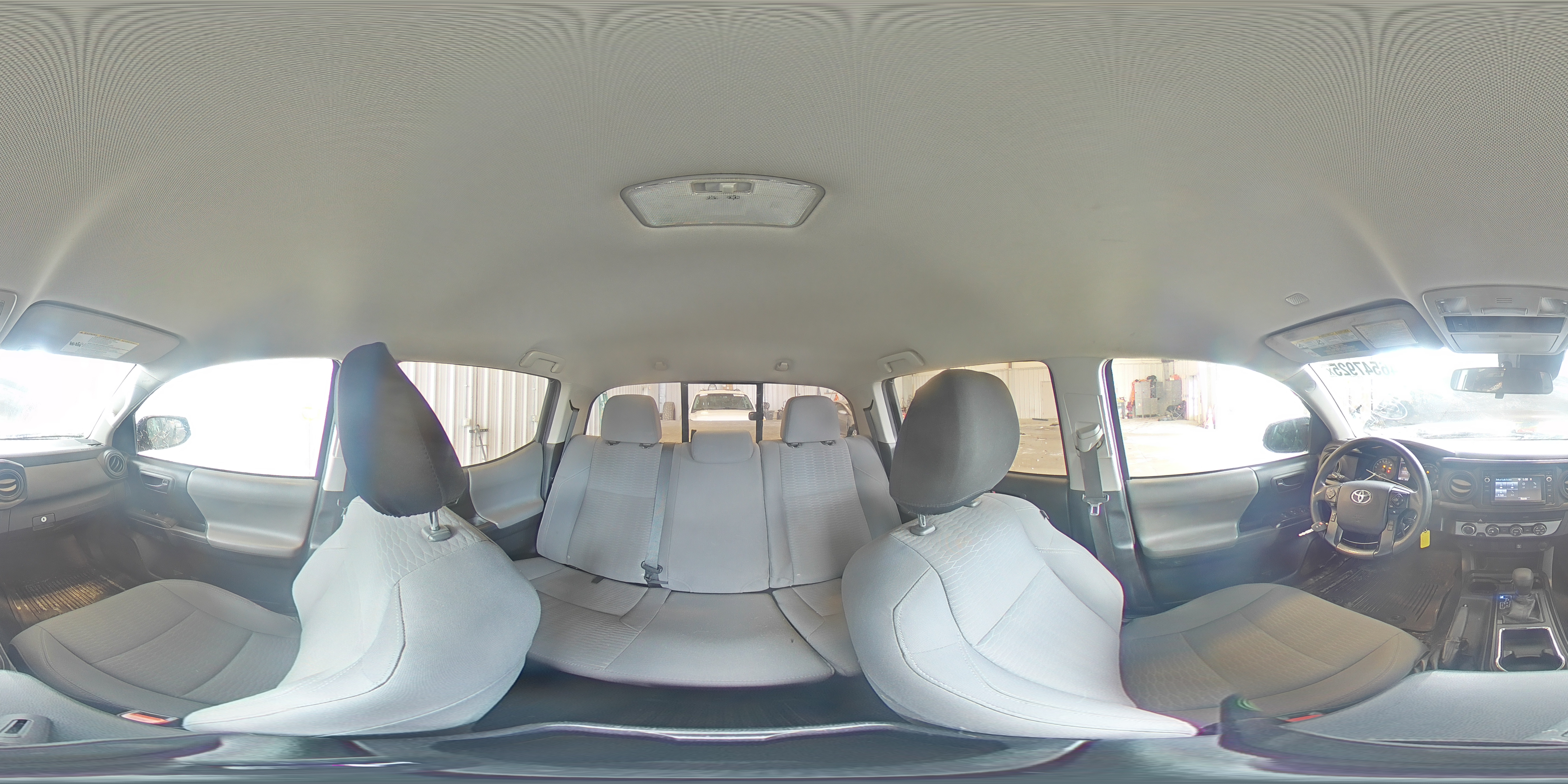 2019 Toyota Tacoma - Image 15