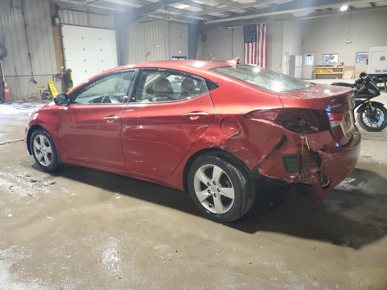2013 Hyundai Elantra - Image 2