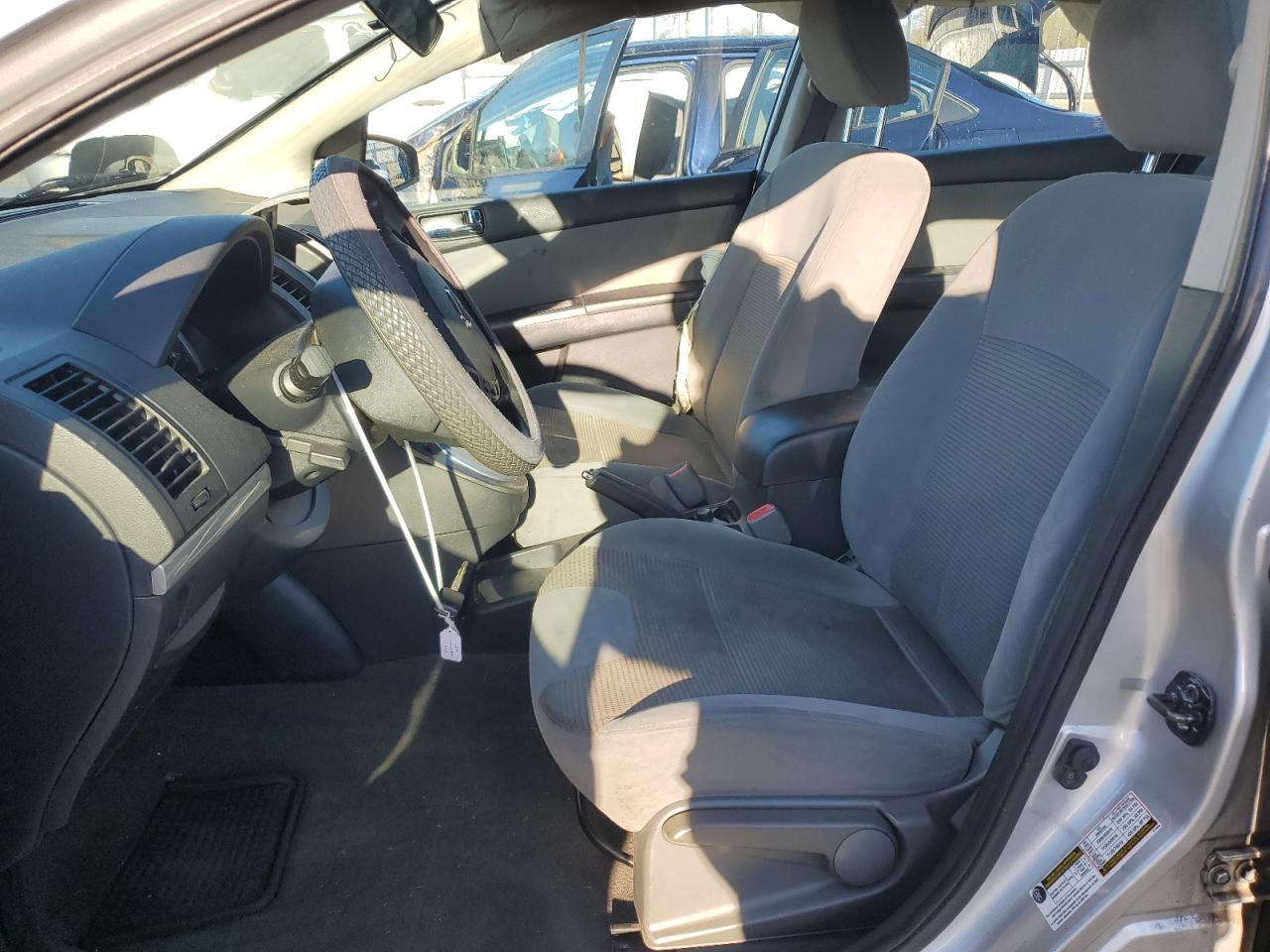 2010 Nissan Sentra - Image 7