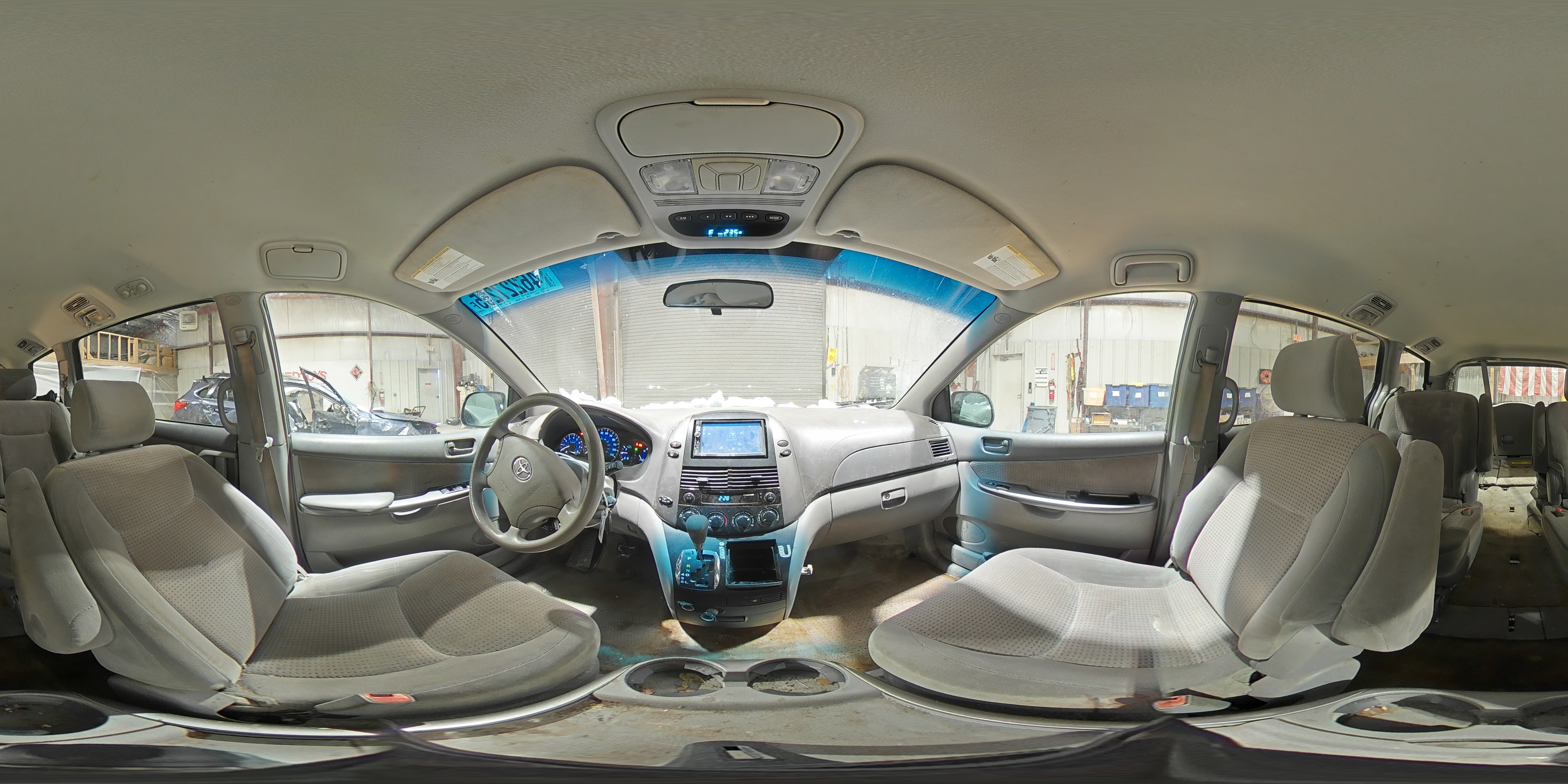 2006 Toyota Sienna - Image 14