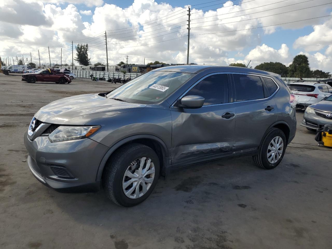 2016 Nissan Rogue - Image 1