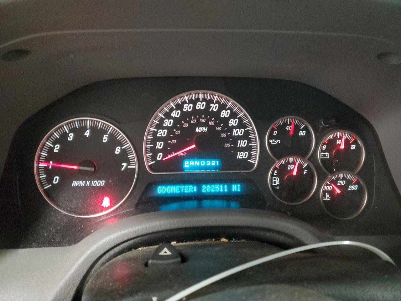 2005 GMC Envoy - Image 9