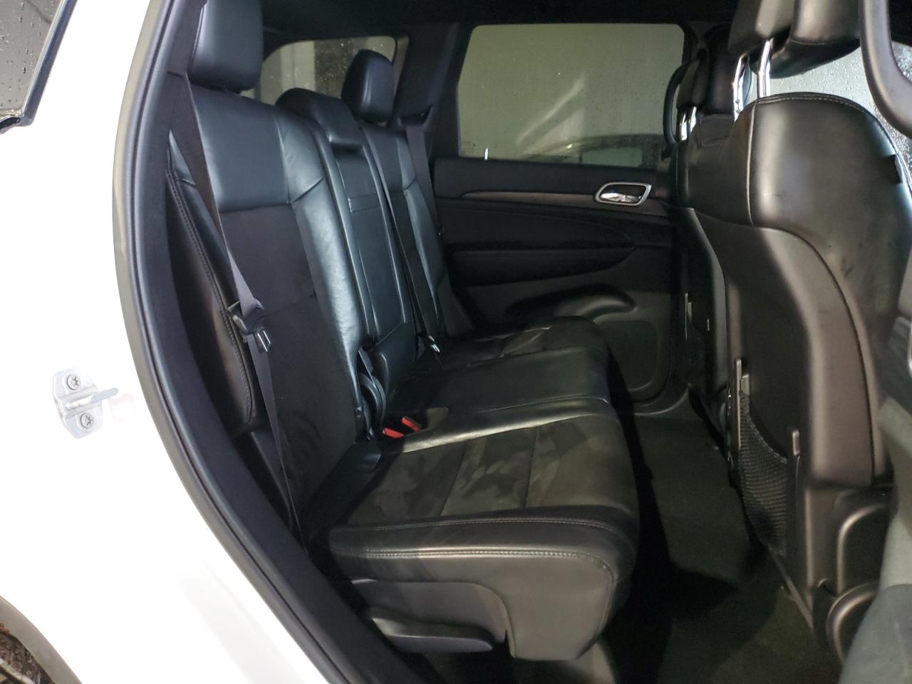 2019 Jeep Grand Cherokee - Image 11
