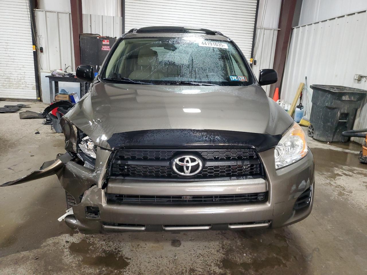 2012 Toyota RAV 4 - Image 5
