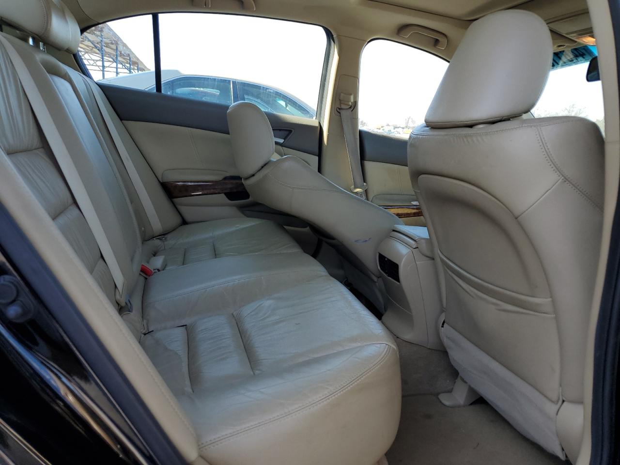 2010 Honda Accord - Image 10
