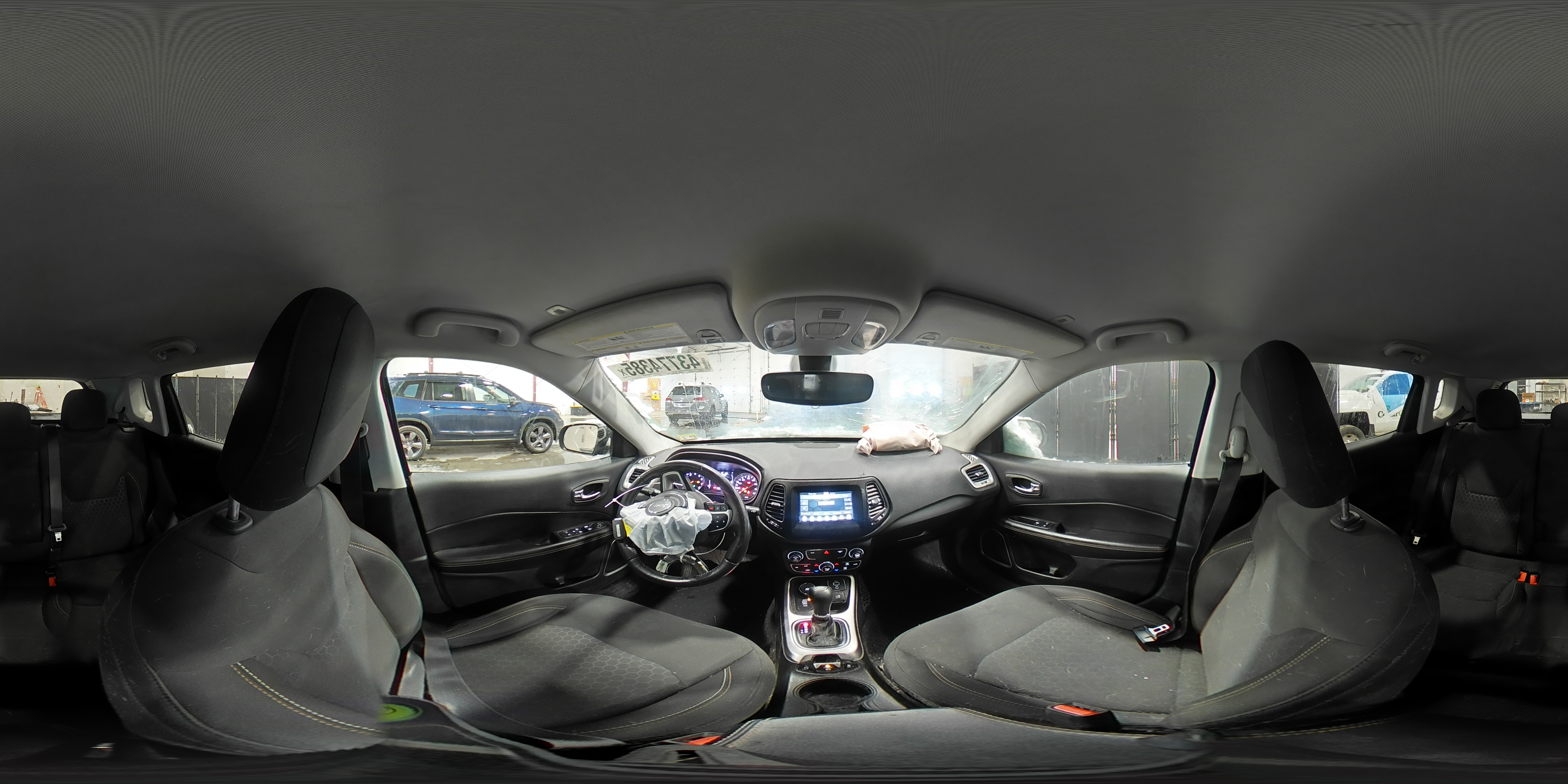 2019 Jeep Compass - Image 13