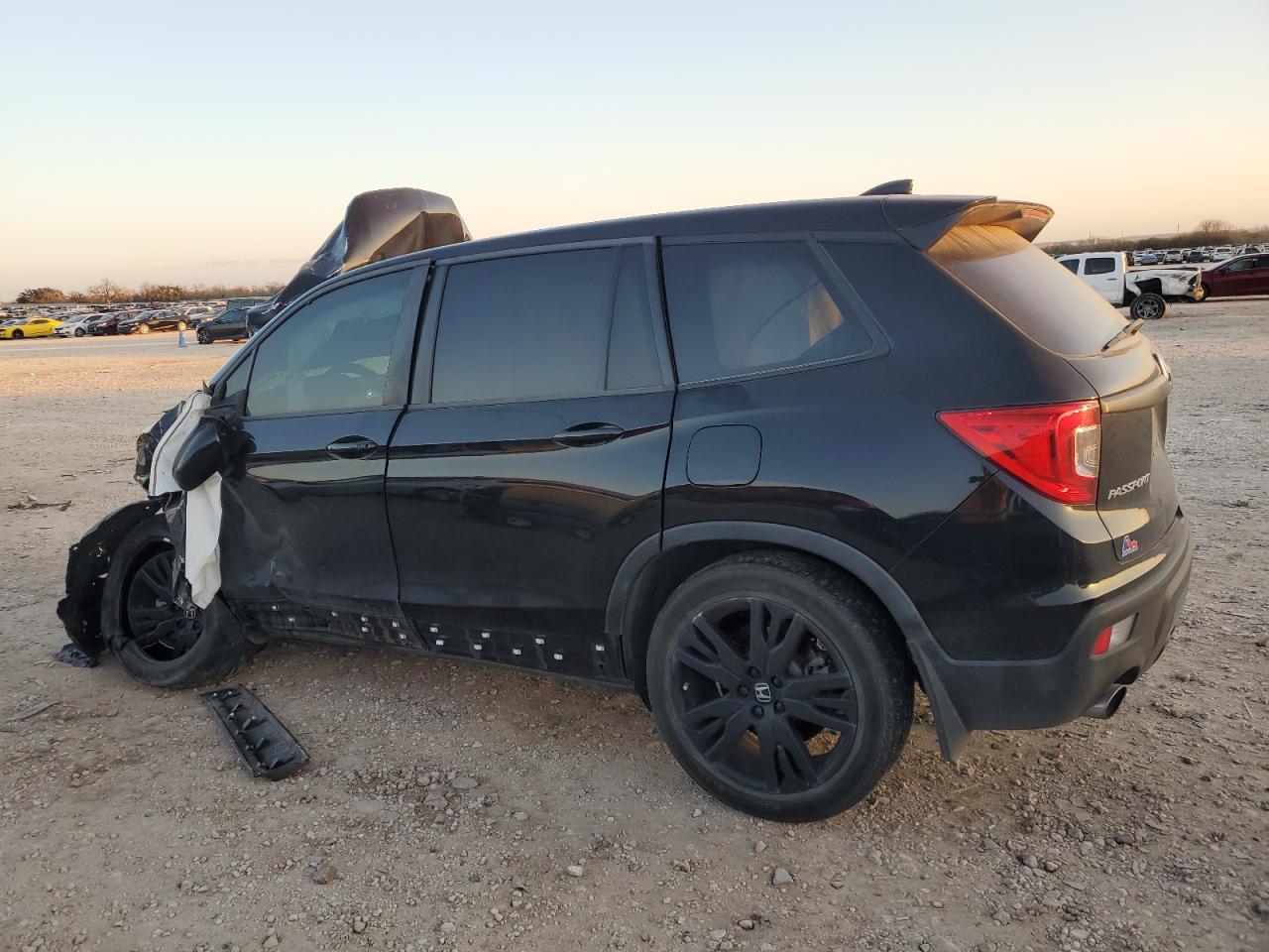 2021 Honda Passport - Image 2
