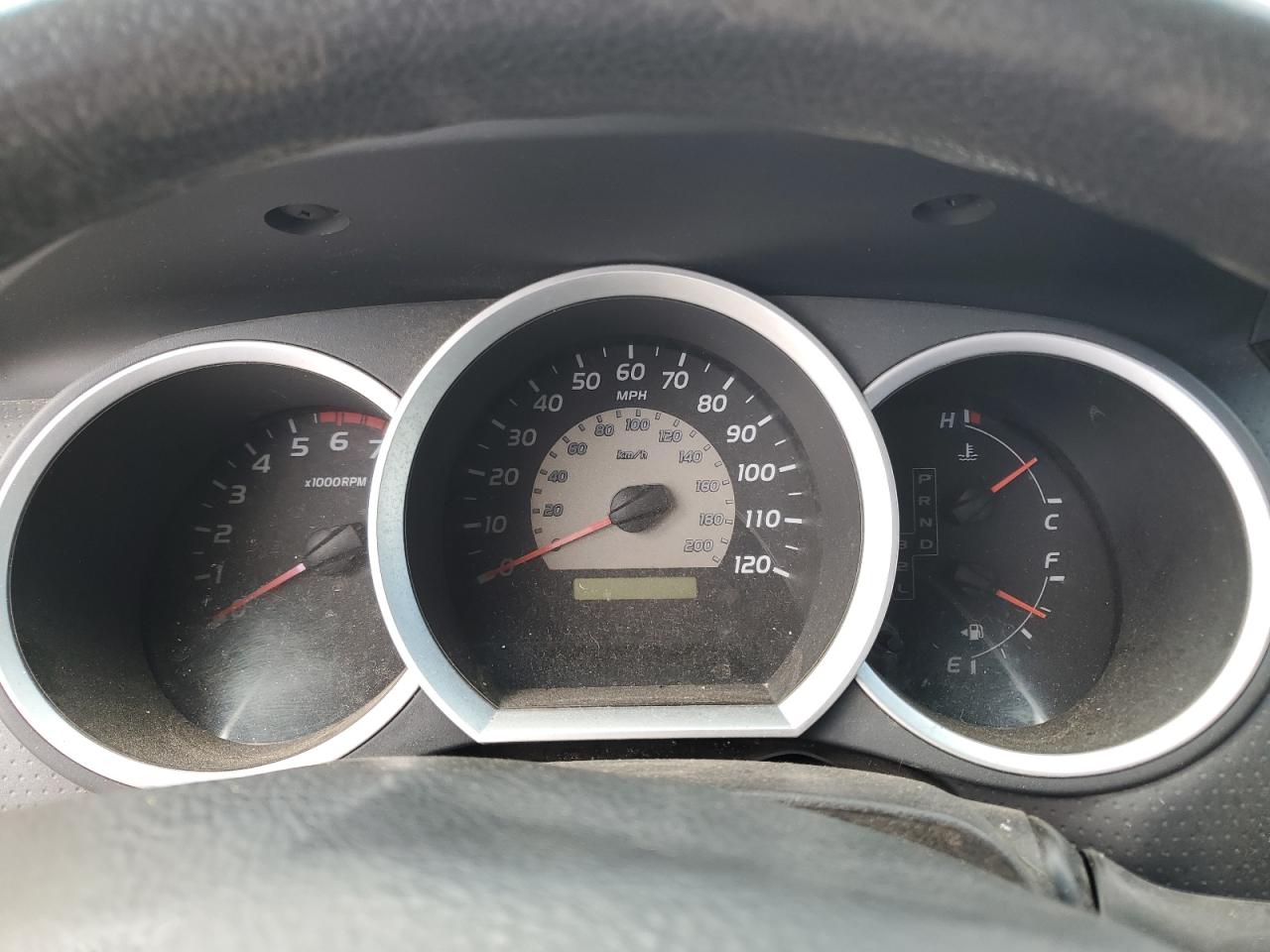 2005 Toyota Tacoma - Image 9