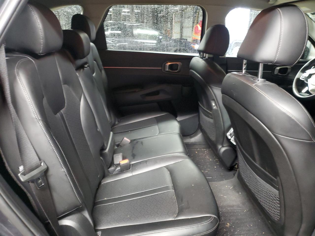 2023 Kia Sorento - Image 11