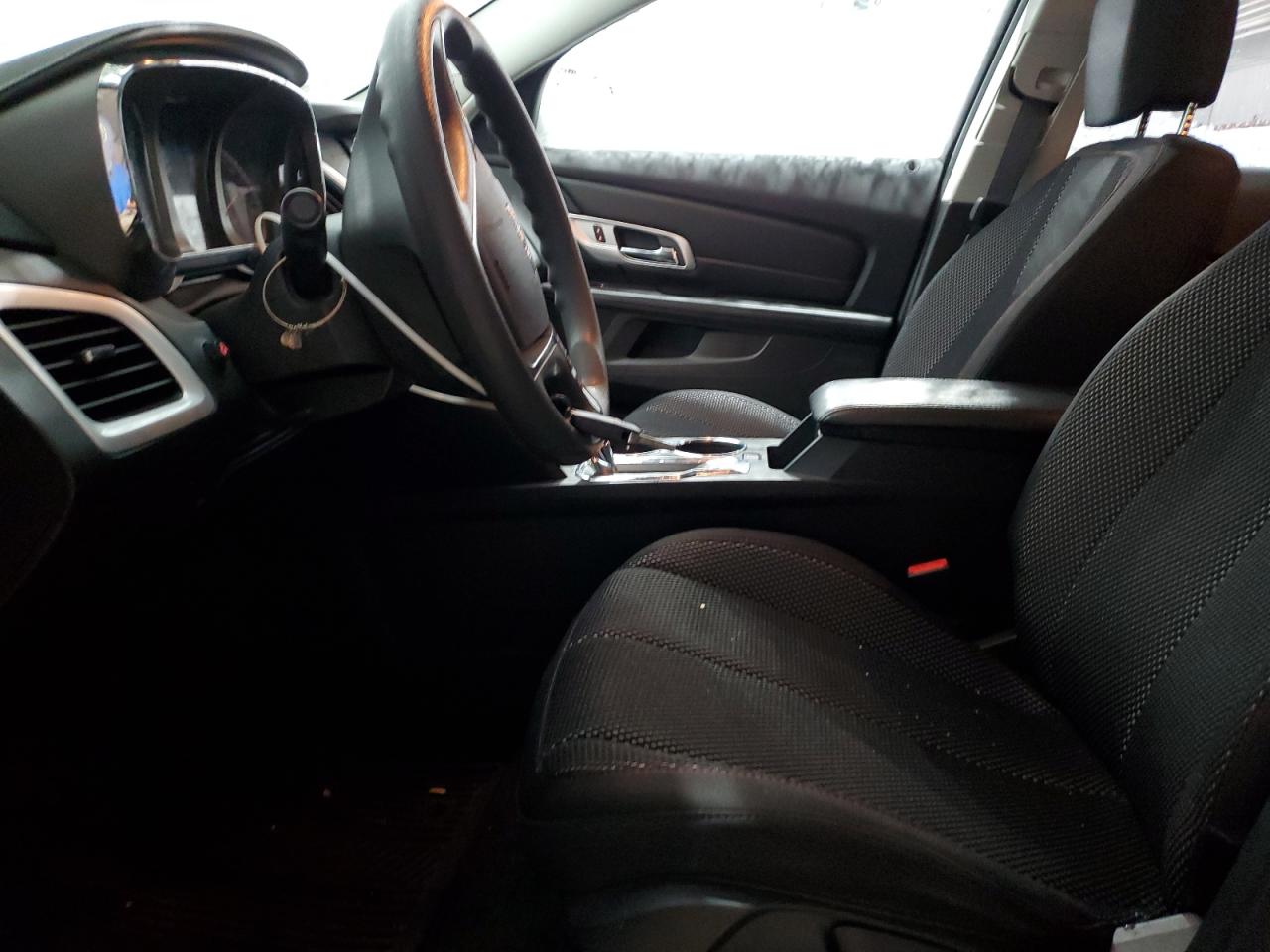 2017 GMC Terrain - Image 7