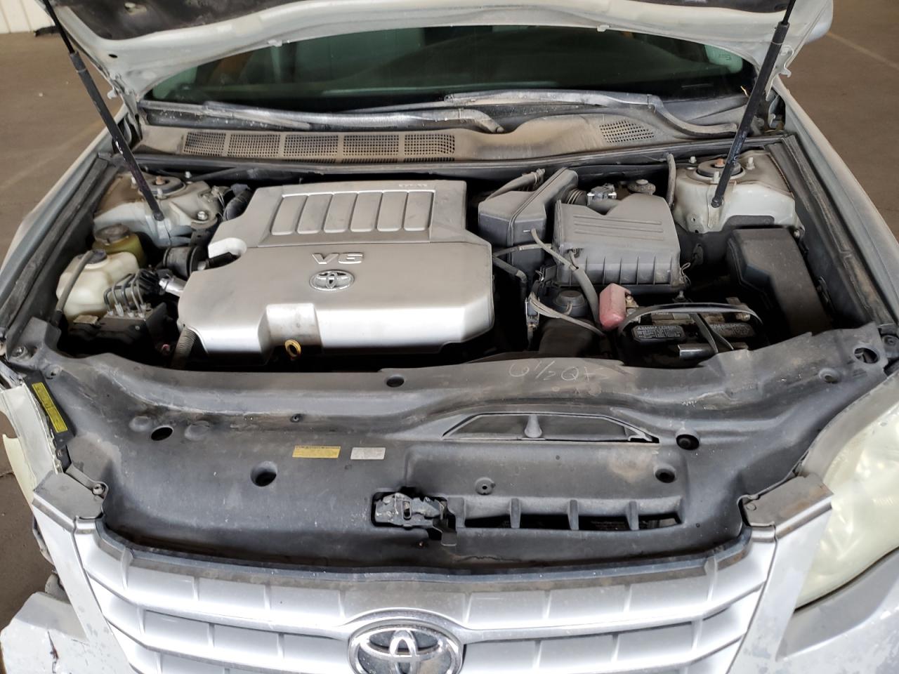 2006 Toyota Avalon - Image 12
