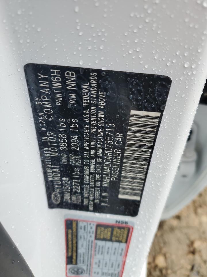 2024 Hyundai Elantra - Image 13