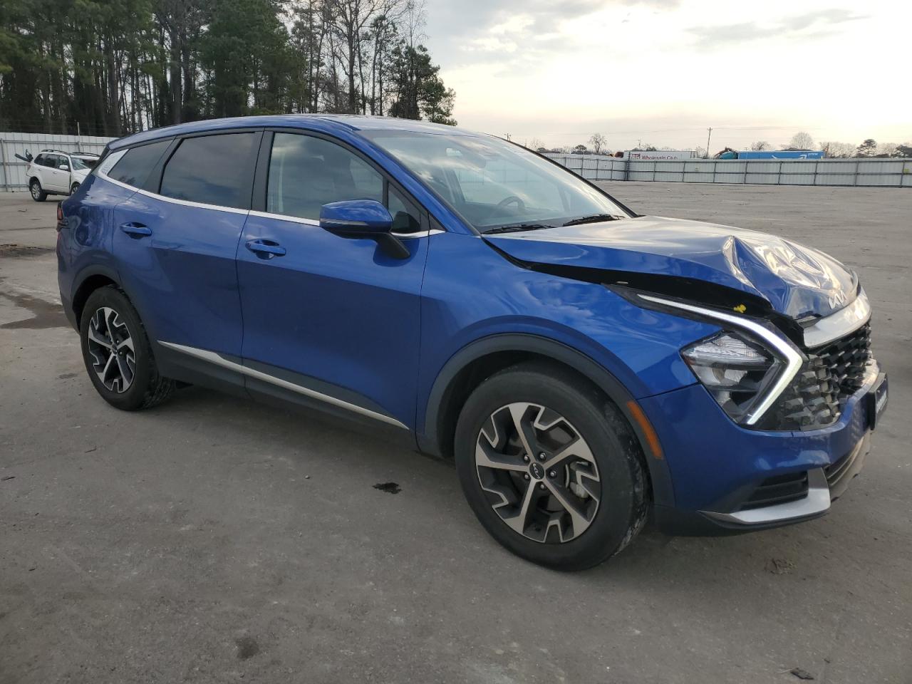 2023 Kia Sportage - Image 4