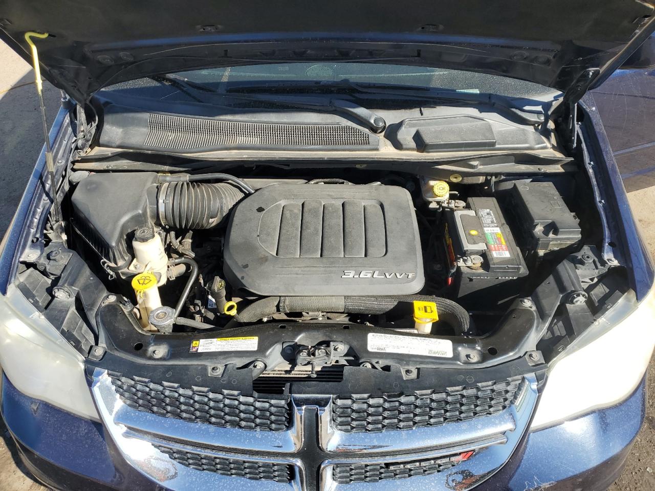 2012 Dodge Caravan - Image 13