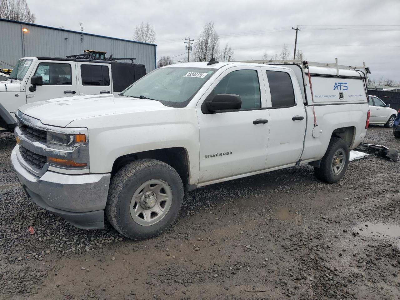 2018 Chevrolet Silverado C1500 продається в Portland, OR - Rear End