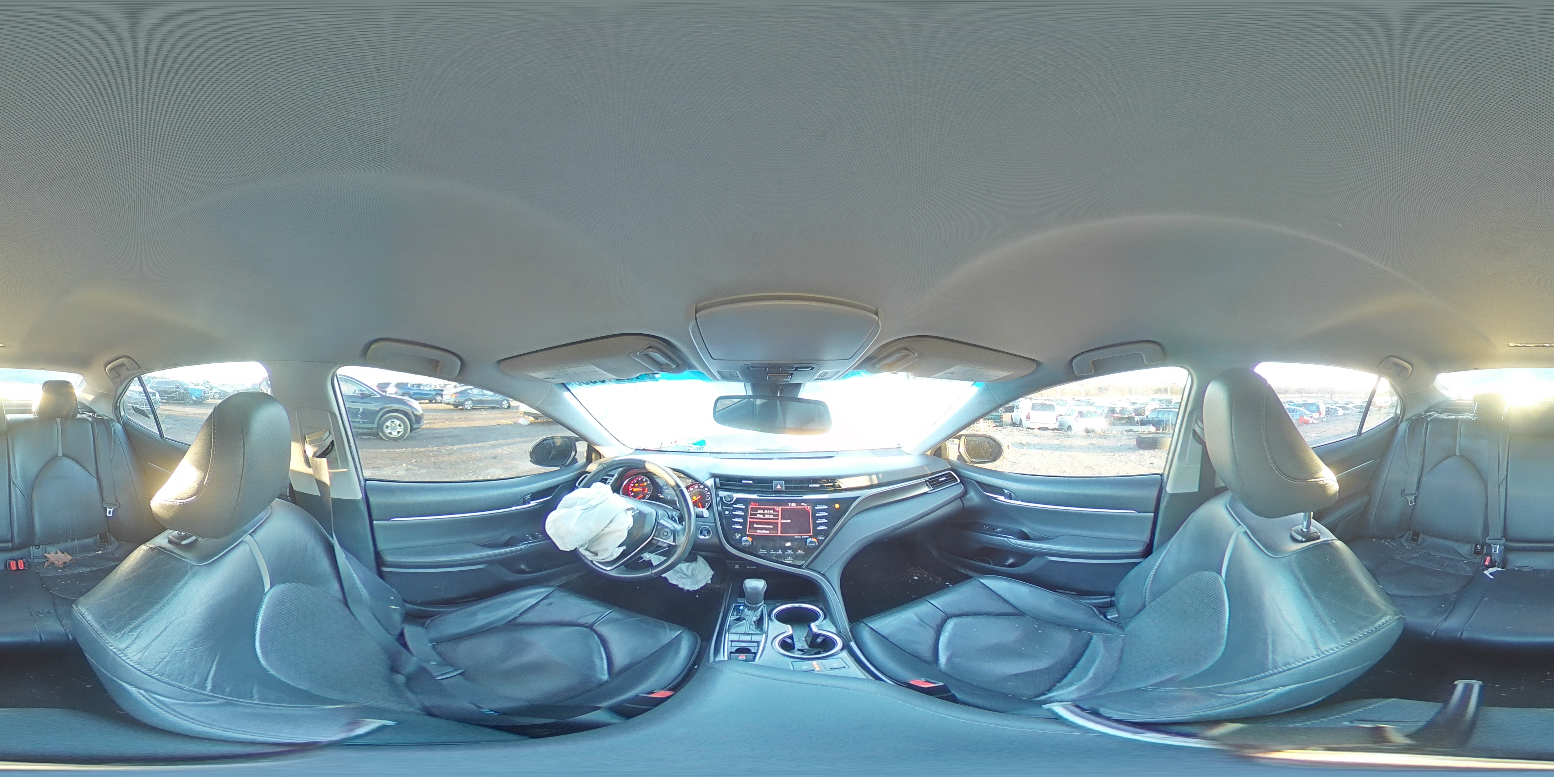 2019 Toyota Camry - Image 13