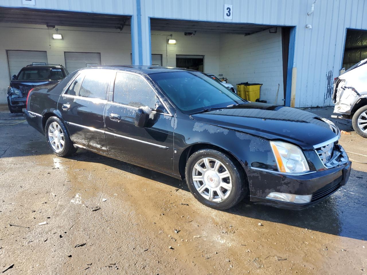 2008 Cadillac DTS - Image 4