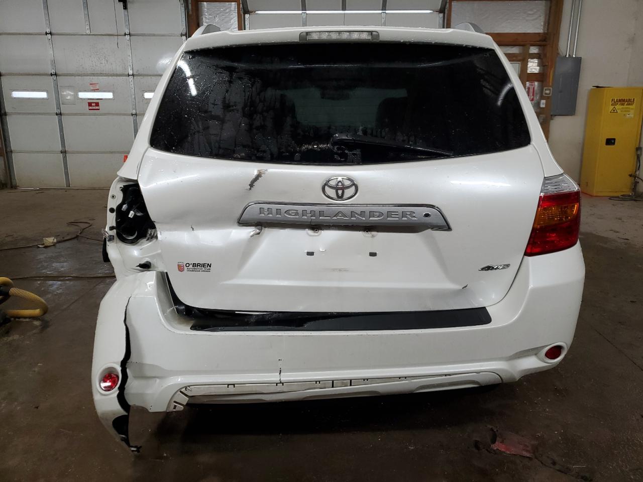 2010 Toyota Highlander - Image 6