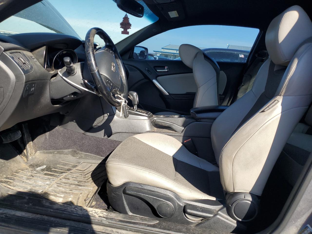 2015 Hyundai Genesis - Image 7