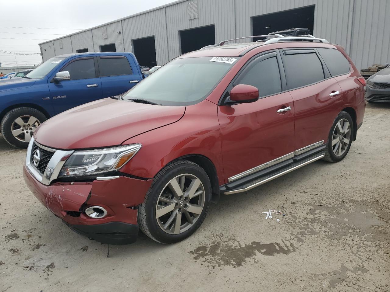 2014 Nissan Pathfinder - Image 1