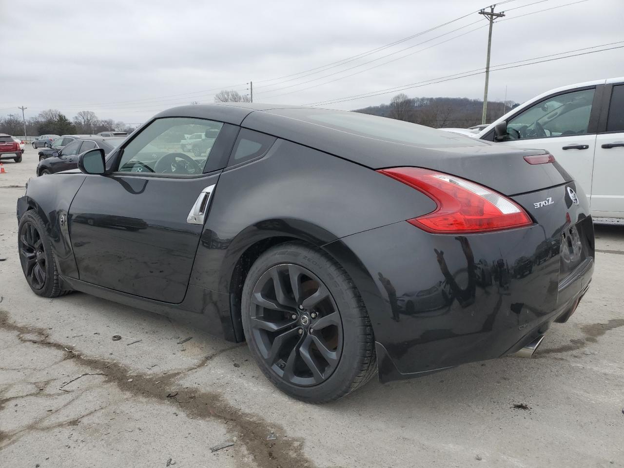2015 Nissan 370Z - Image 2