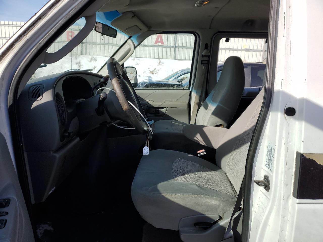 2006 Ford Econoline - Image 7