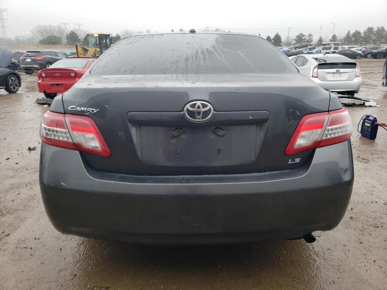 2011 Toyota Camry - Image 6