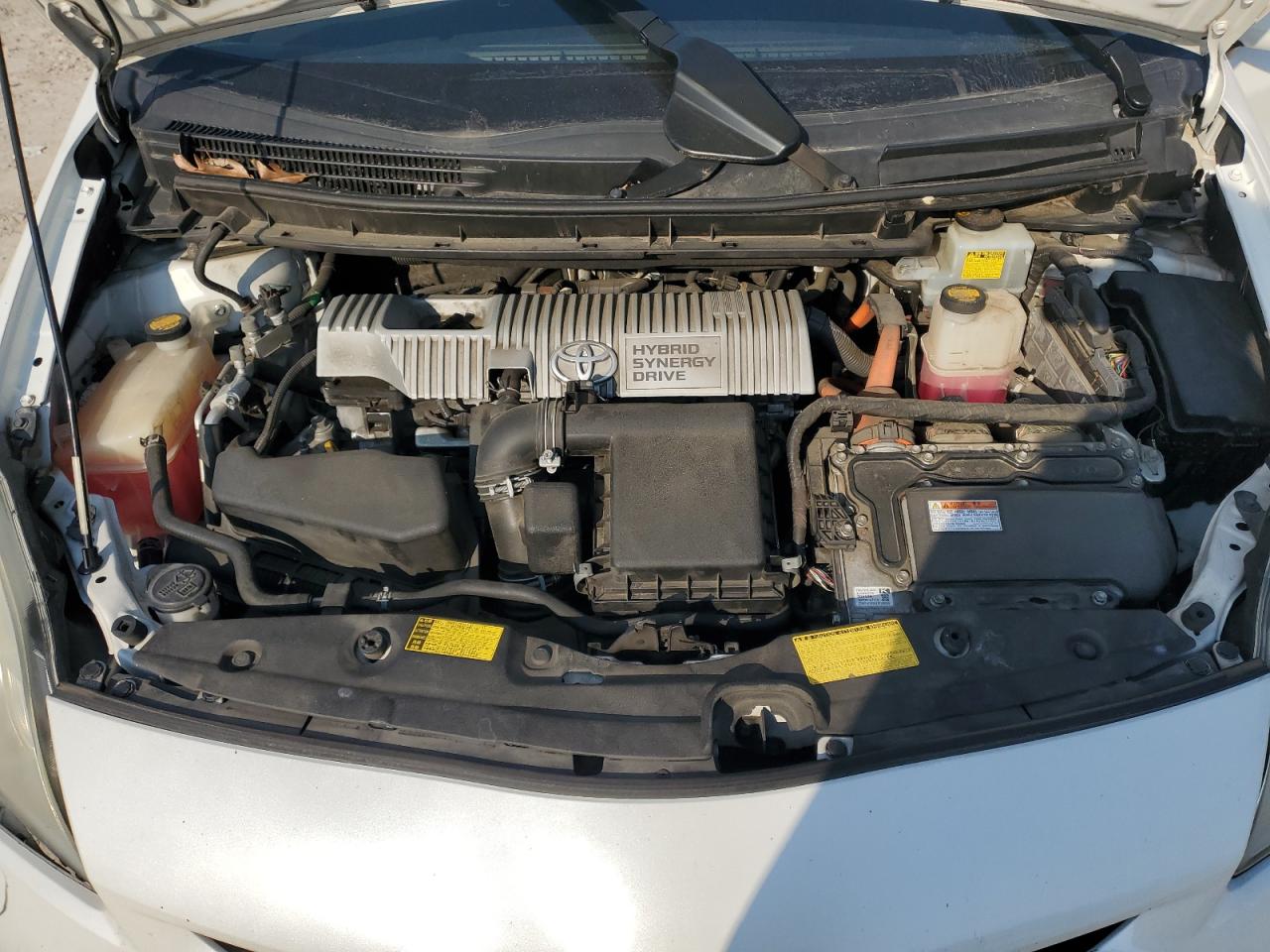 2013 Toyota Prius - Image 11