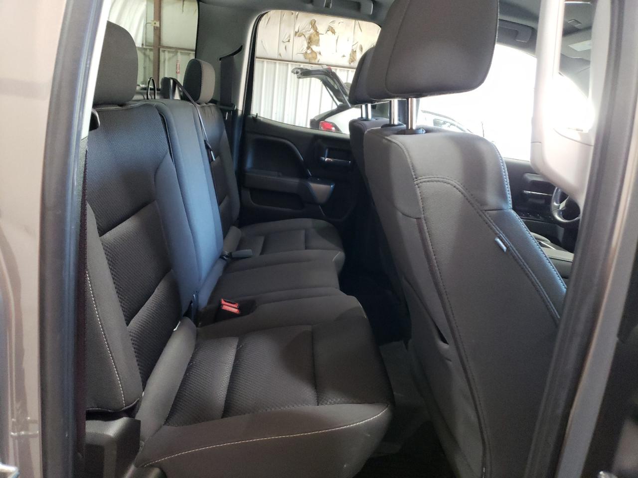 2017 Chevrolet Silverado - Image 10