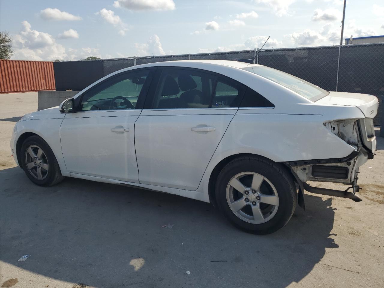2016 Chevrolet Cruze - Image 2