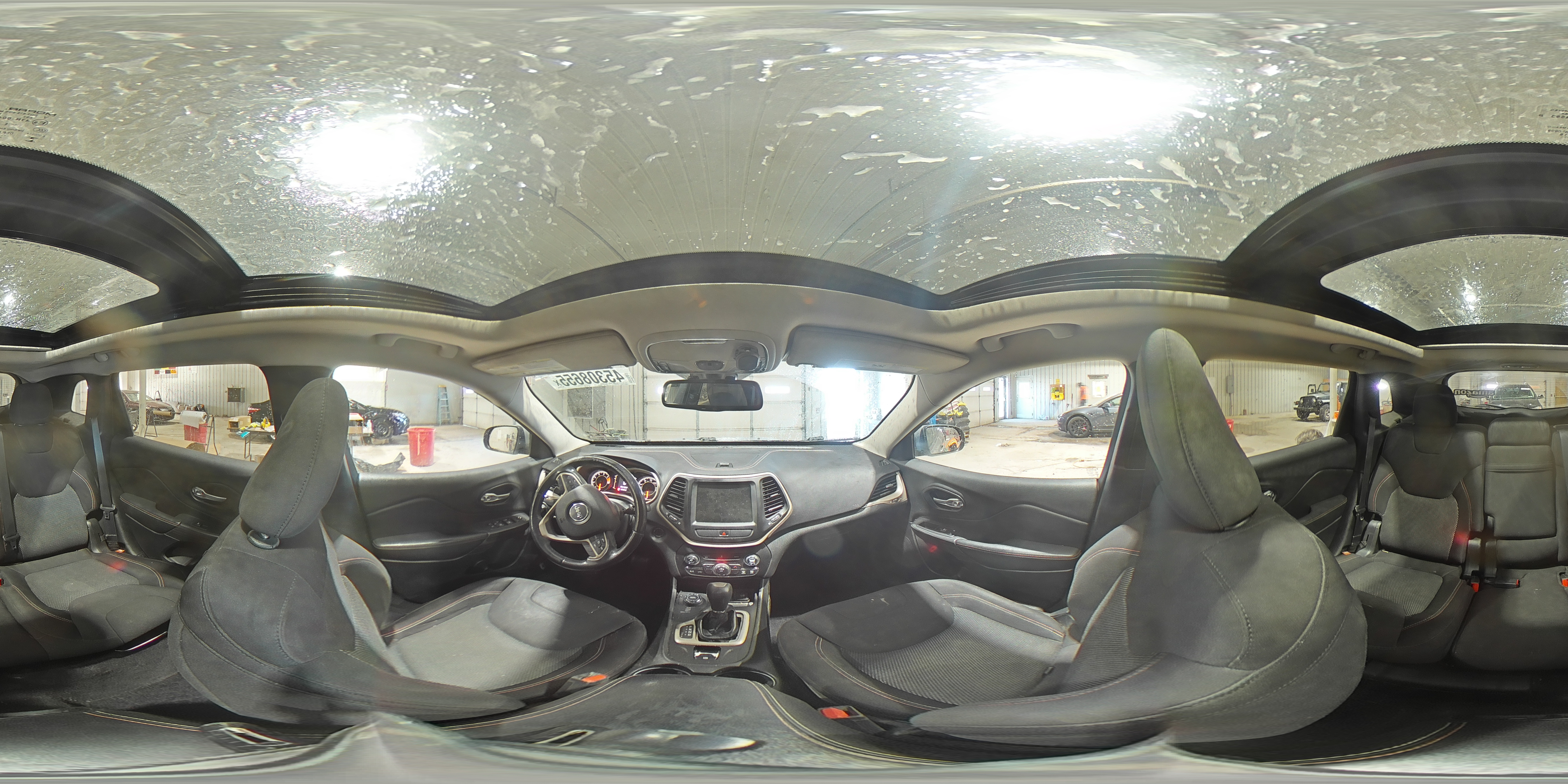 2016 Jeep Grand Cherokee - Image 14