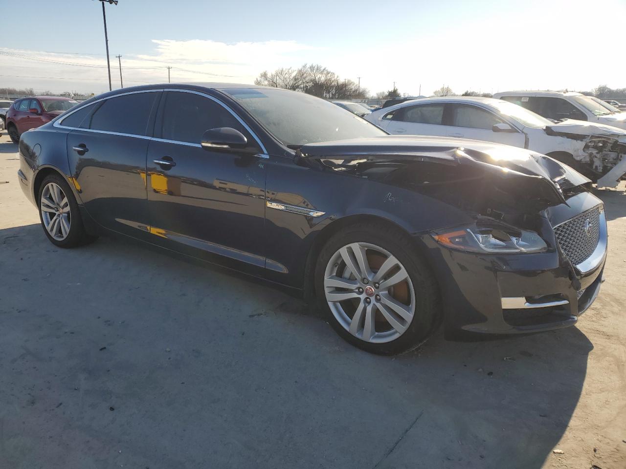 2017 Jaguar XJ - Image 4