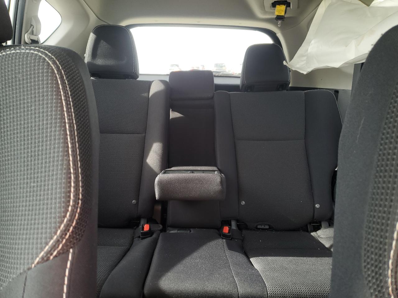2018 Toyota RAV 4 - Image 10