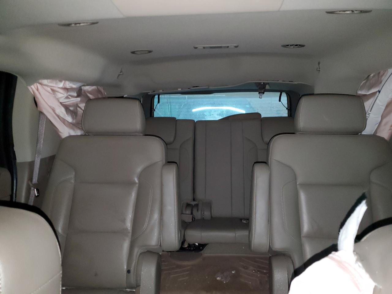 2020 GMC Yukon - Image 10
