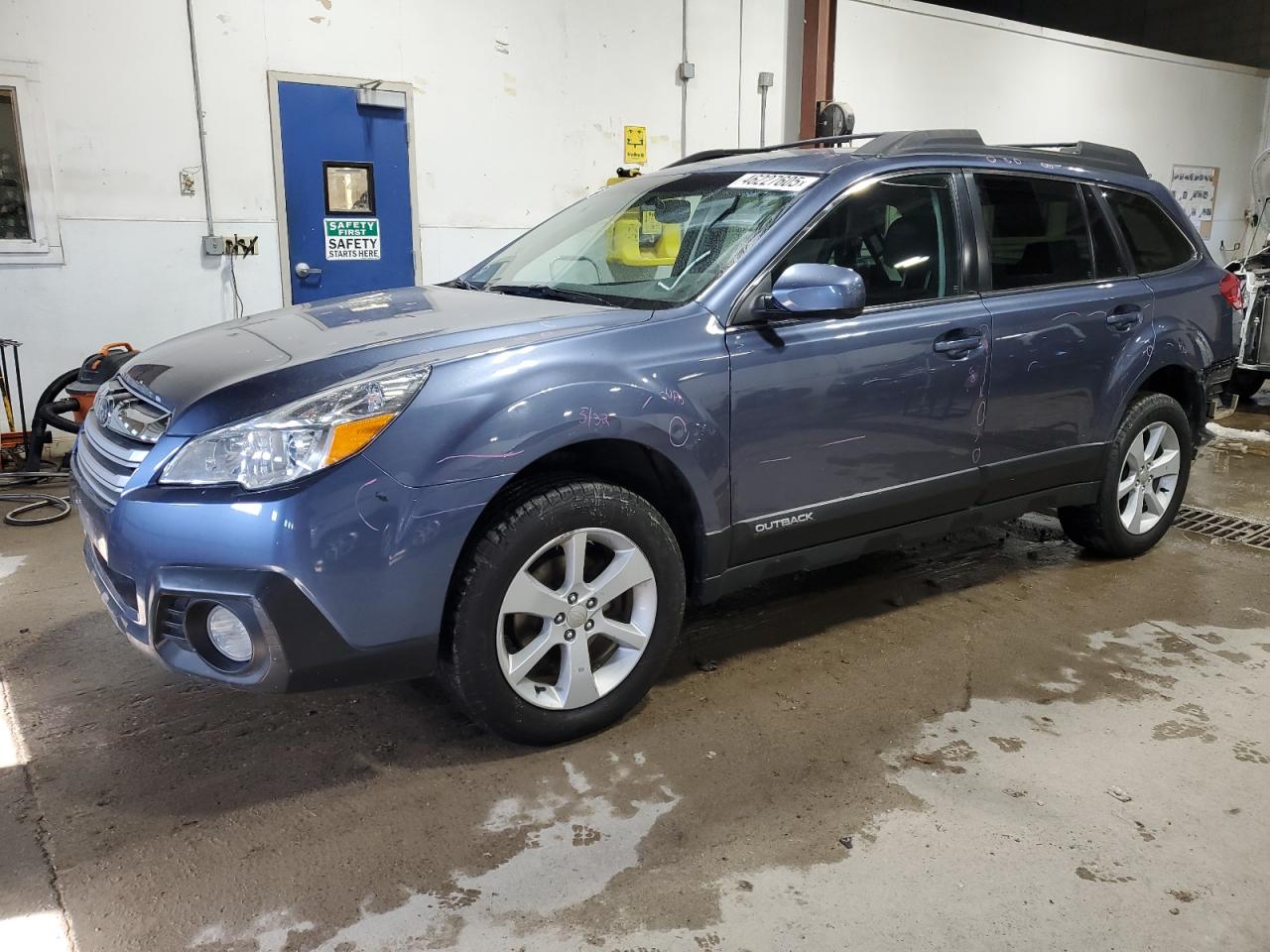 2014 Subaru Outback - Image 1
