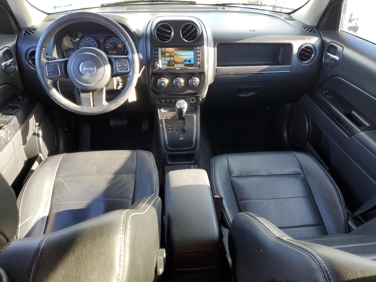 2017 Jeep Liberty (Patriot) - Image 8