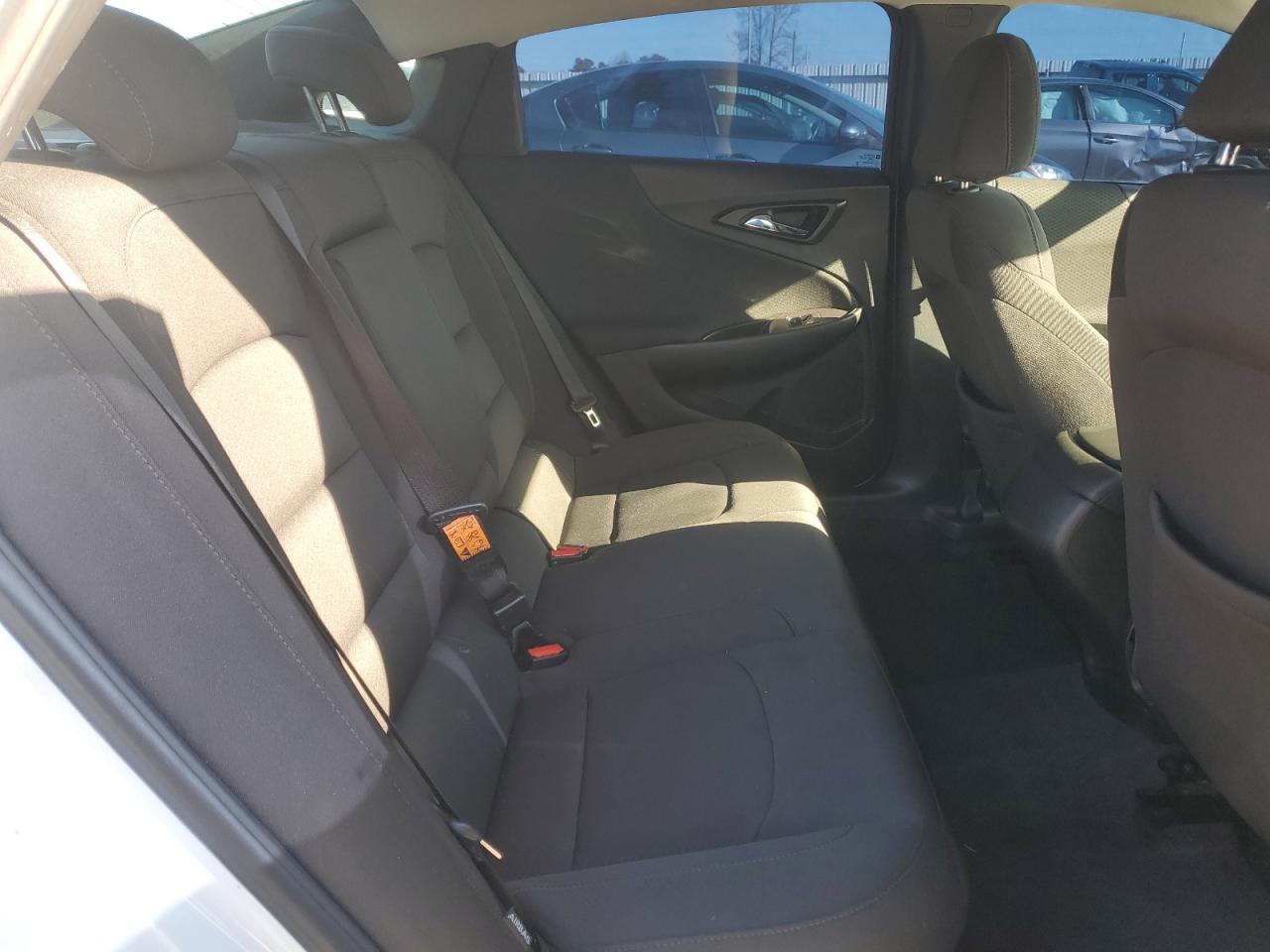 2018 Chevrolet Malibu - Image 11