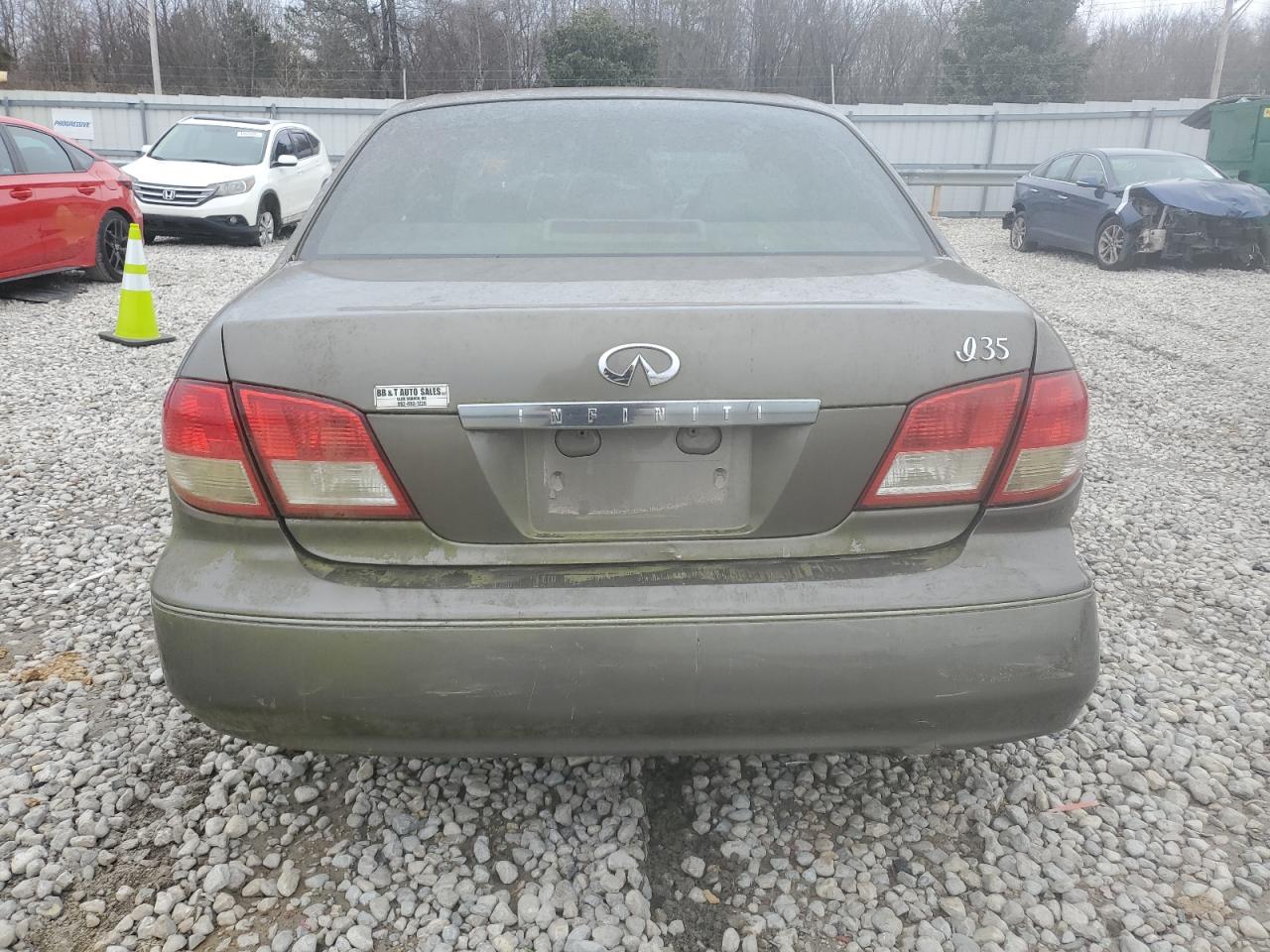 2002 Infiniti I - Image 6