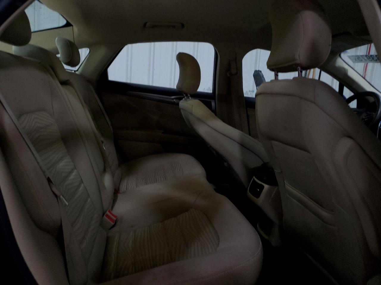 2016 Ford Fusion - Image 10